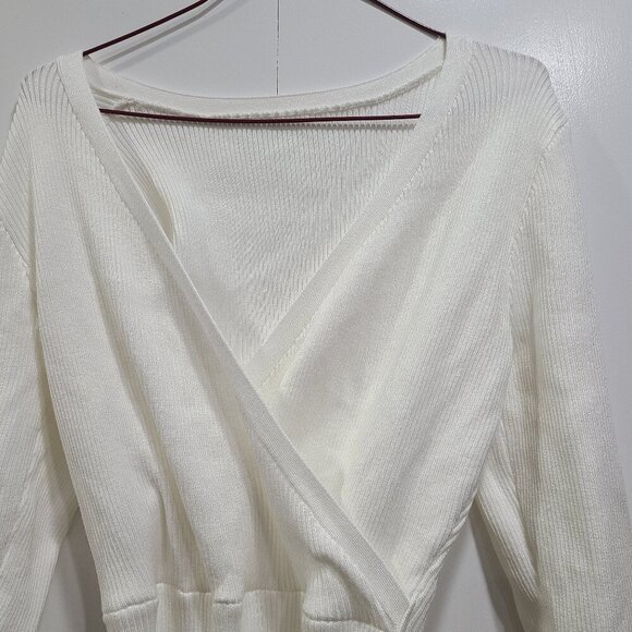 😳BUY 1,GET 2 FREE😳 white dress long sleeve, tie up waist , v neck - Picture 4 of 4